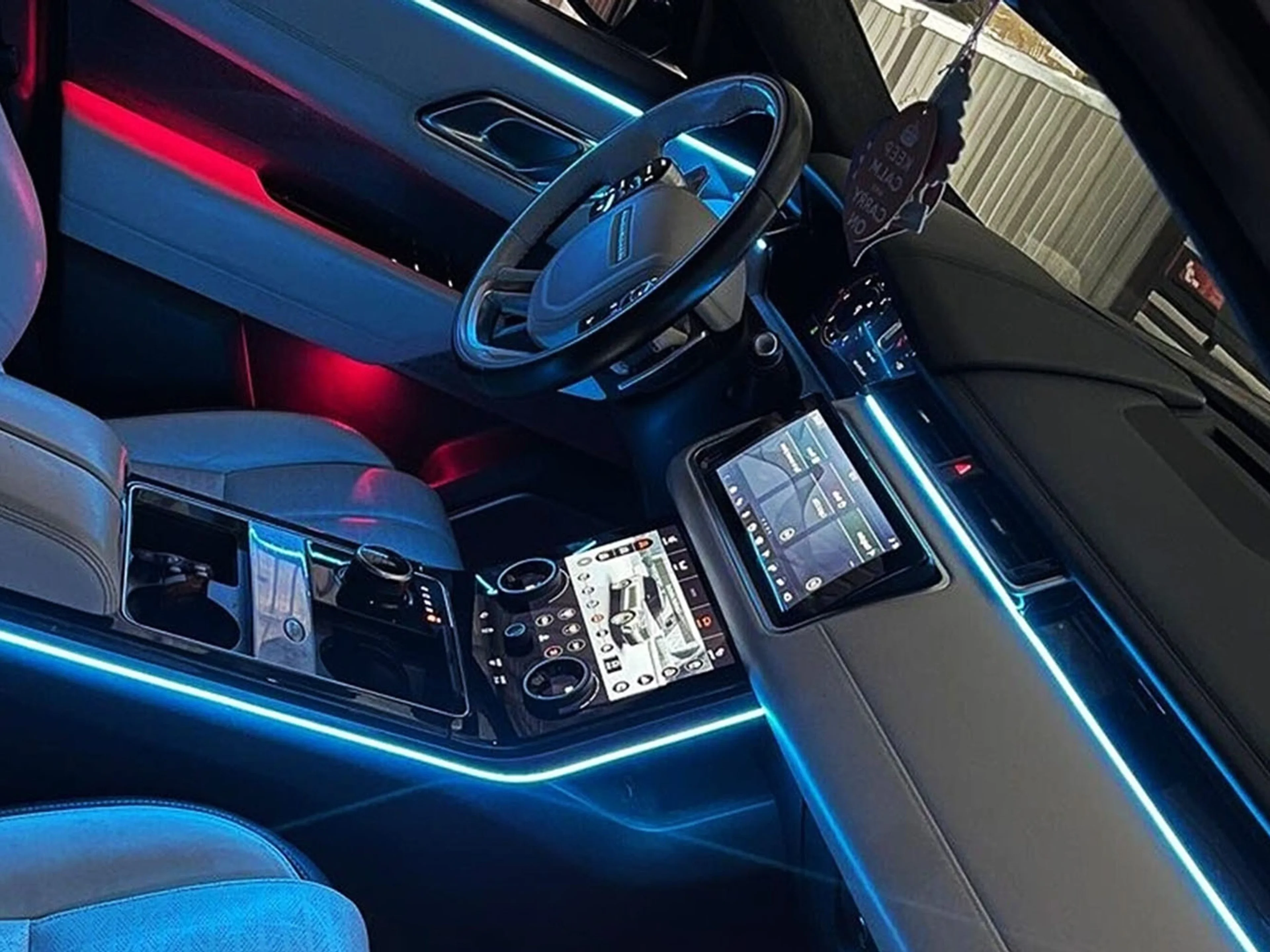 Iluminación Ambiental Range Rover Velar