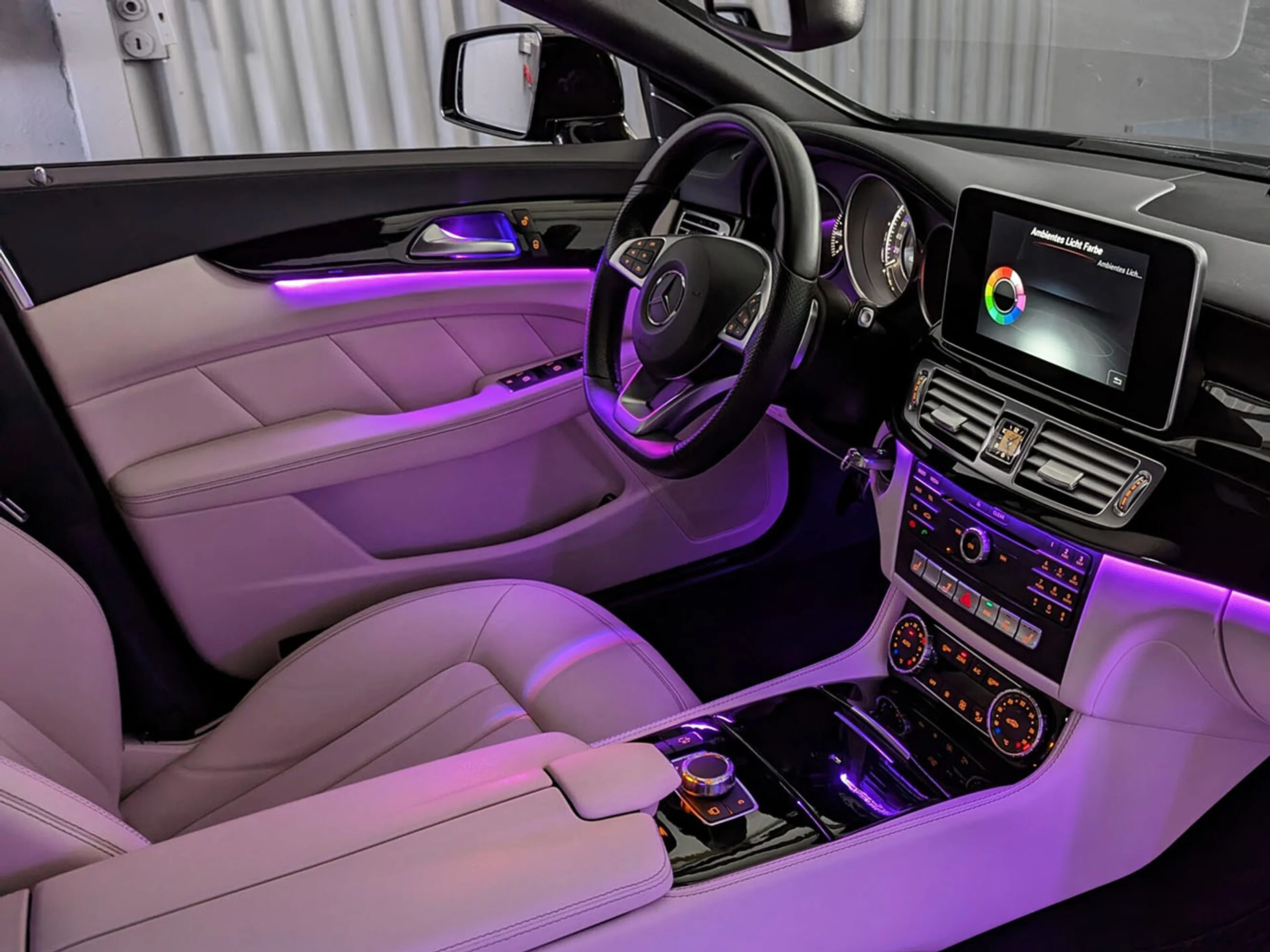 Iluminación Ambiental Mercedes-Benz Clase E (W212)