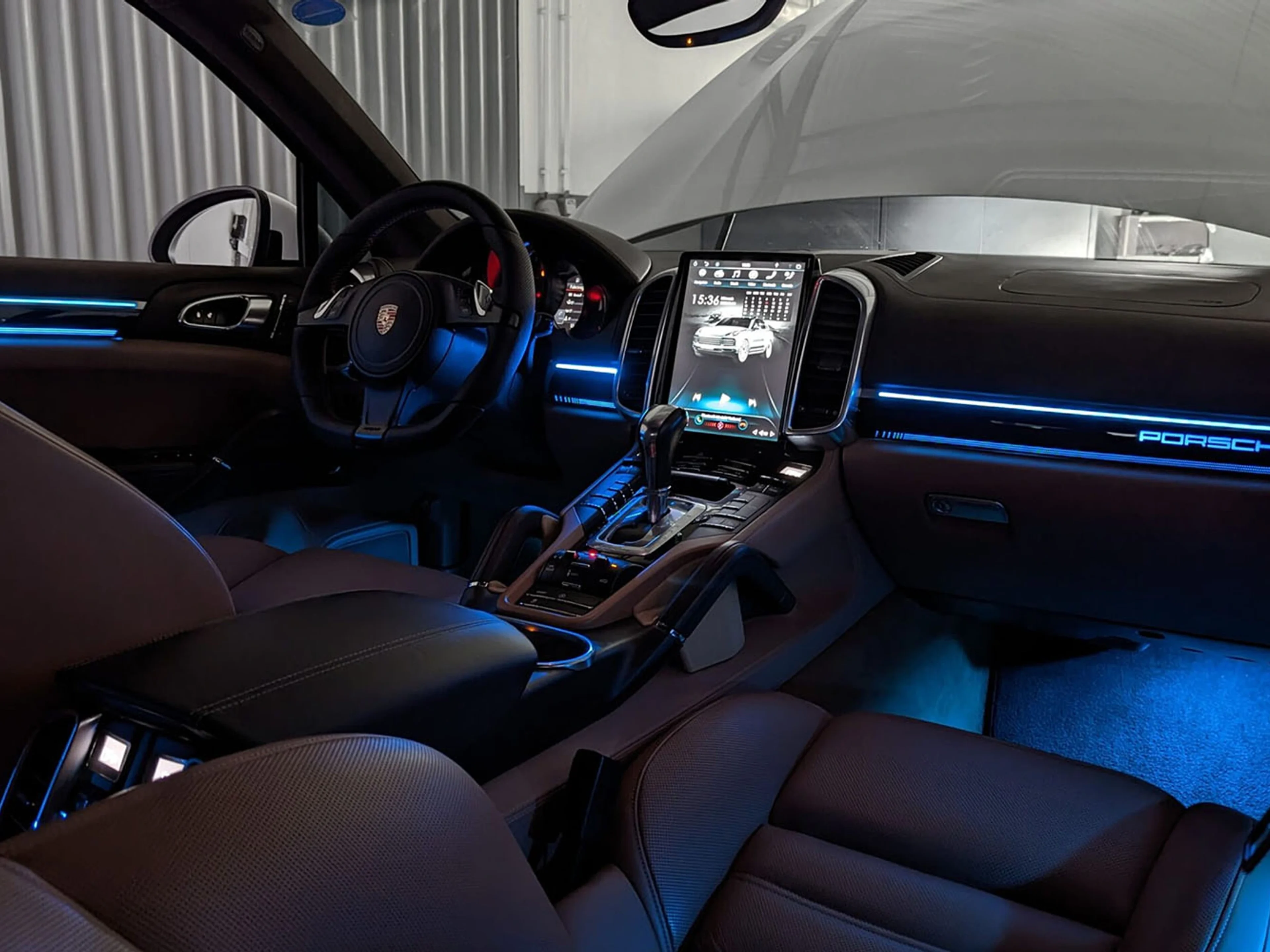 Iluminación Ambiental Porsche Cayenne (92A)