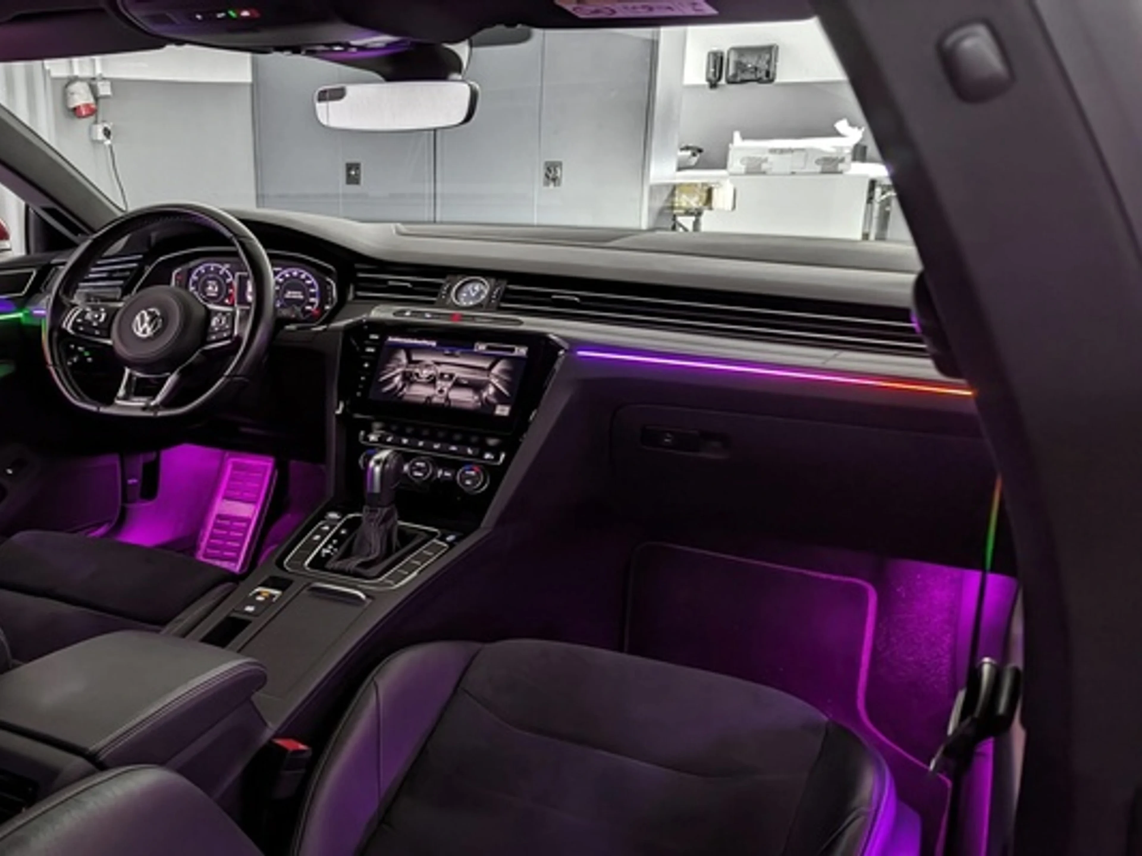 Iluminación Ambiental Volkswagen Touran (2015→)