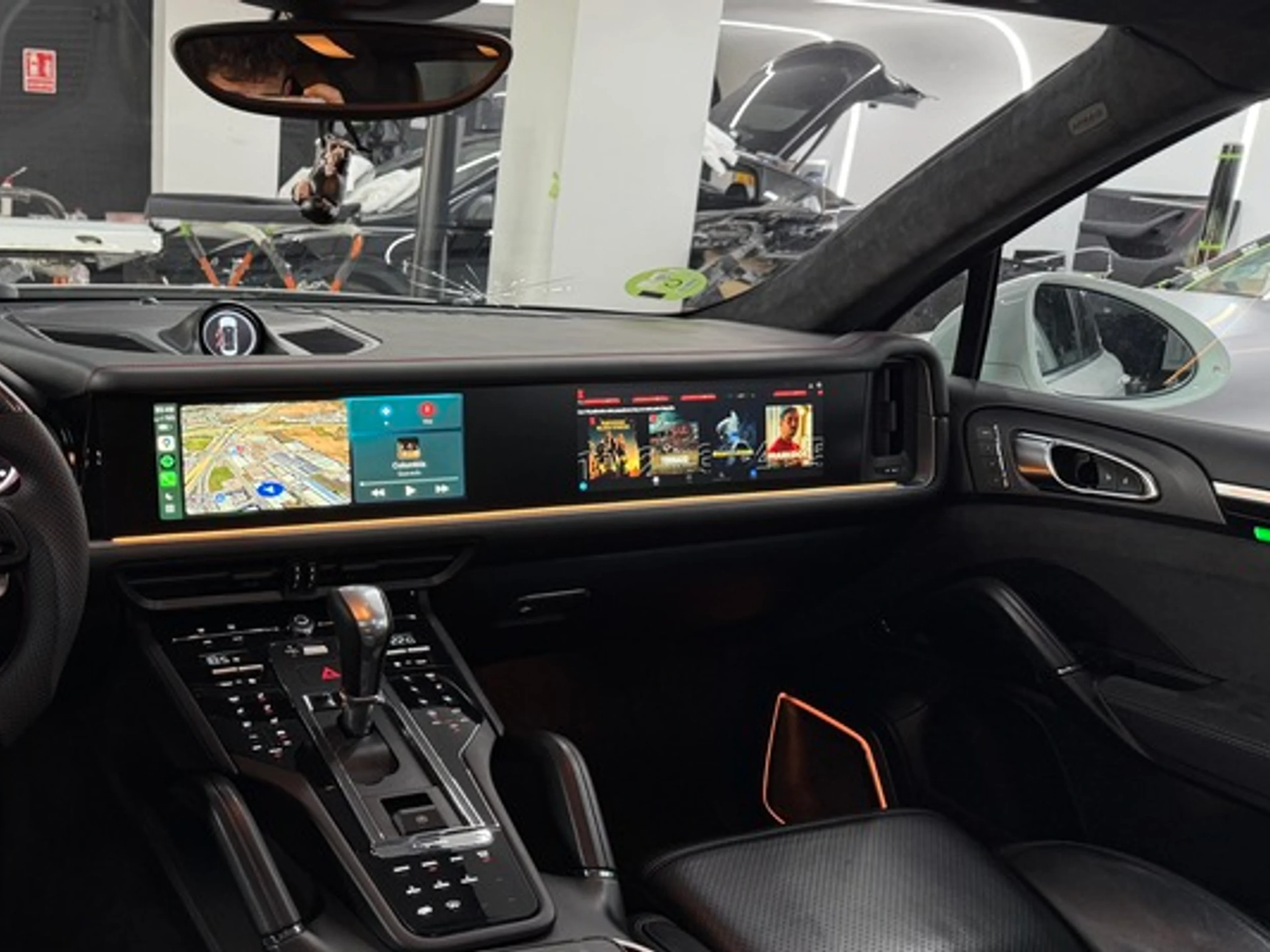 Pantalla Infinita Porsche Cayenne
