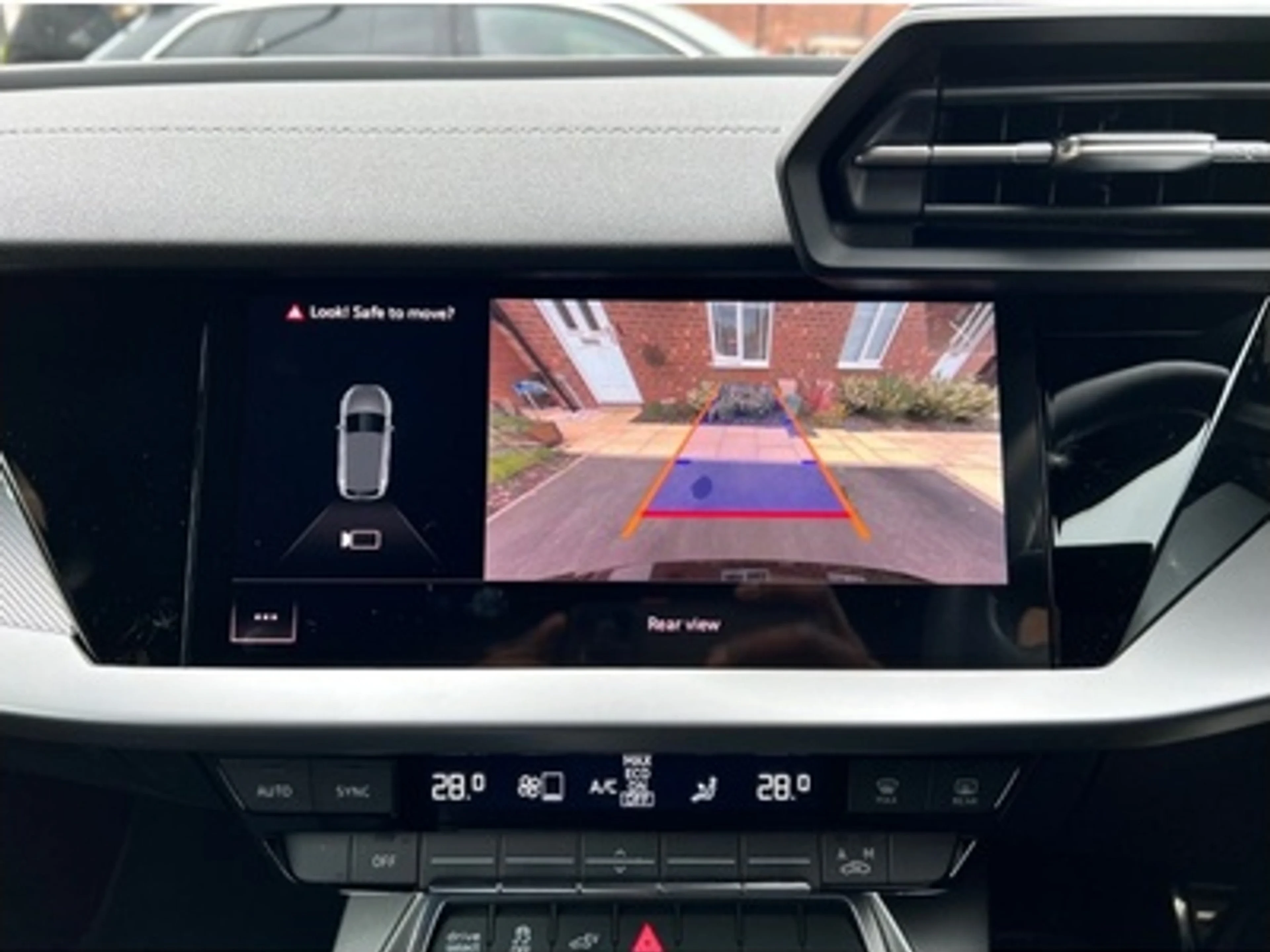 Cámara Trasera Específica para Audi A3 (8Y)