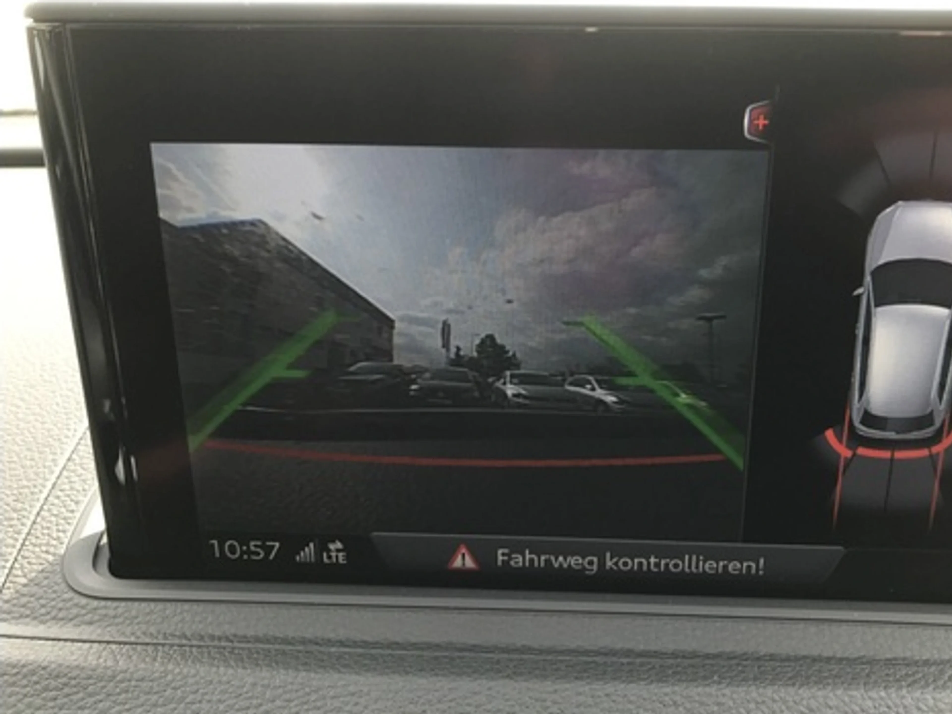 Cámara Trasera Específica para Audi Q2 (GA)