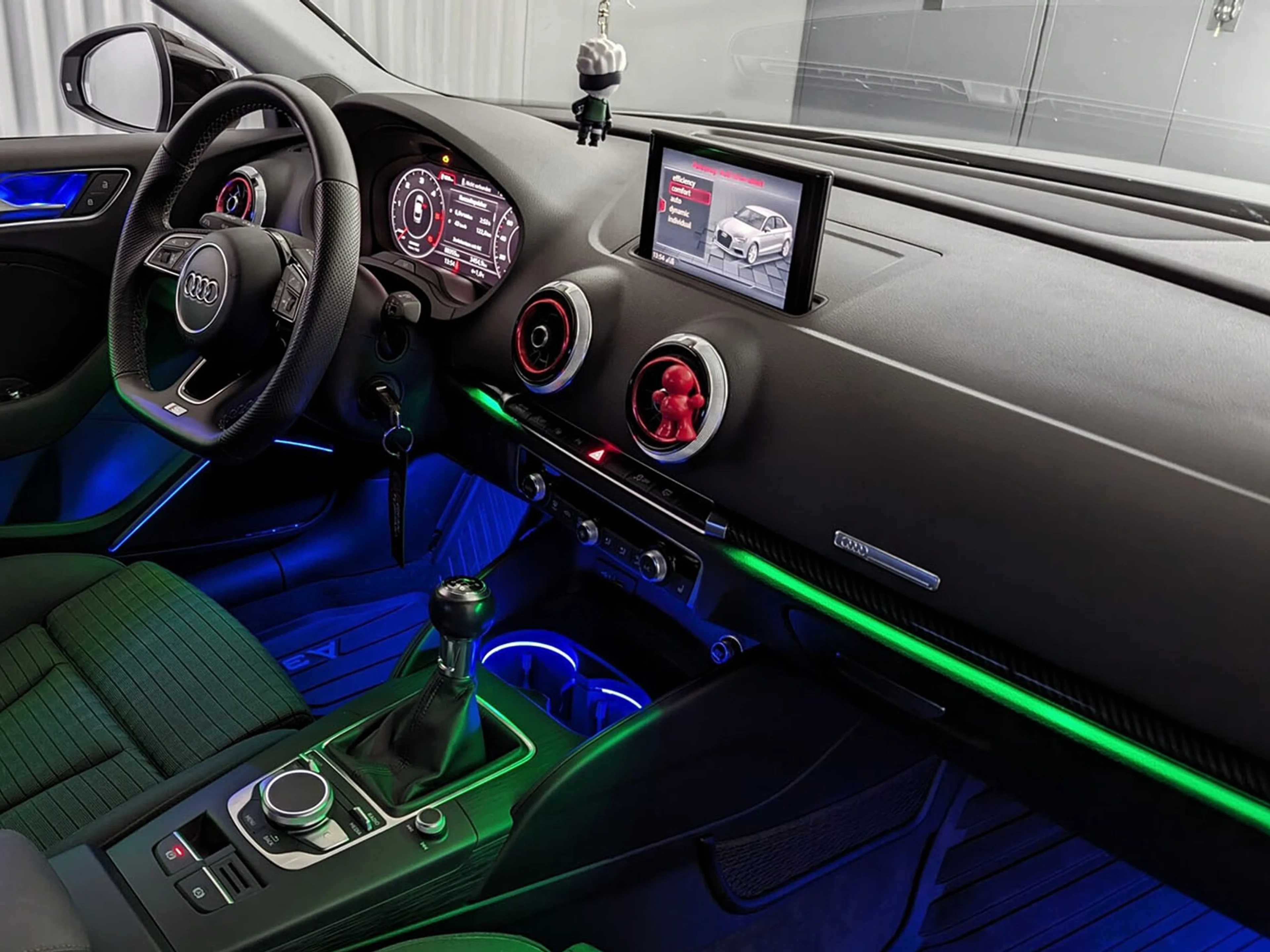 Iluminación Ambiental Audi A3 (8V)