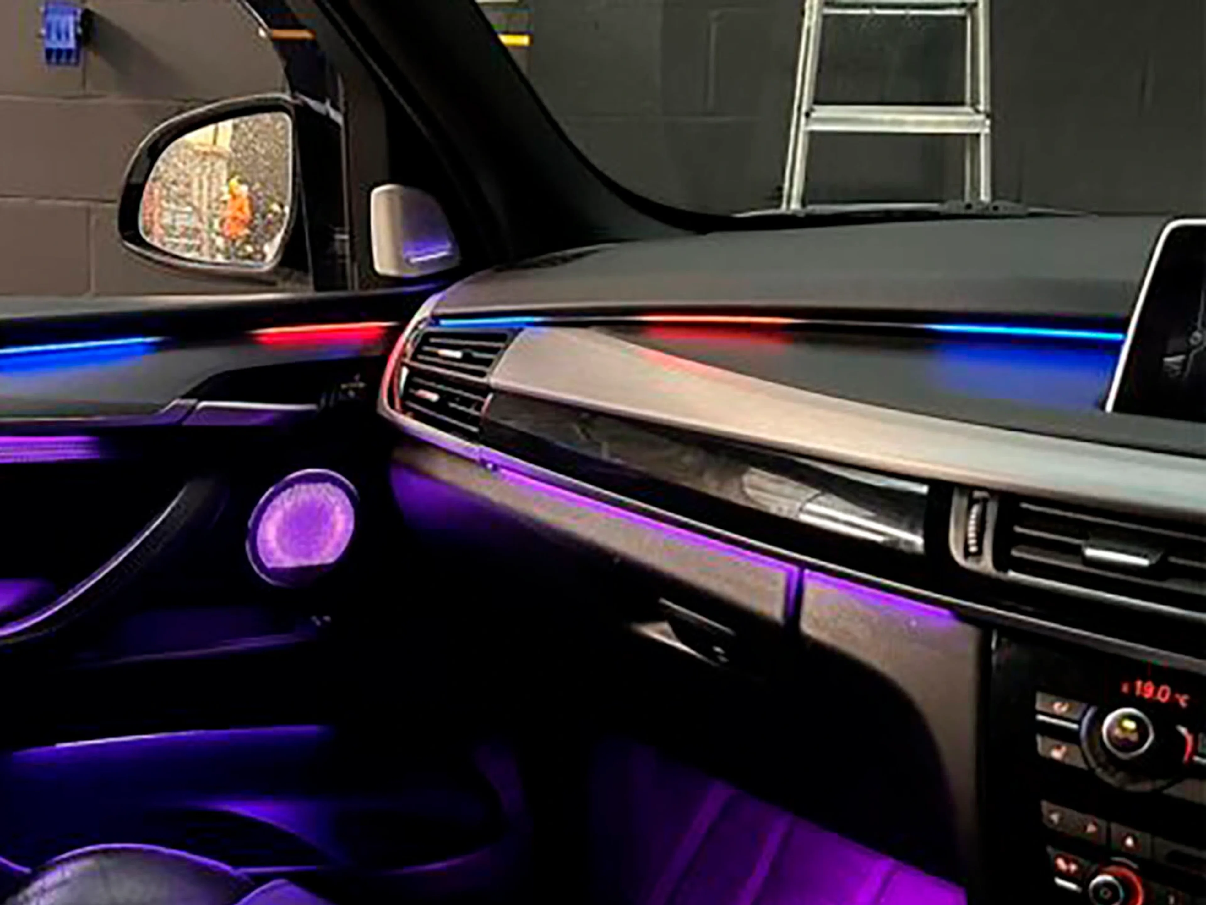 Iluminación Ambiental BMW X6 (E71)