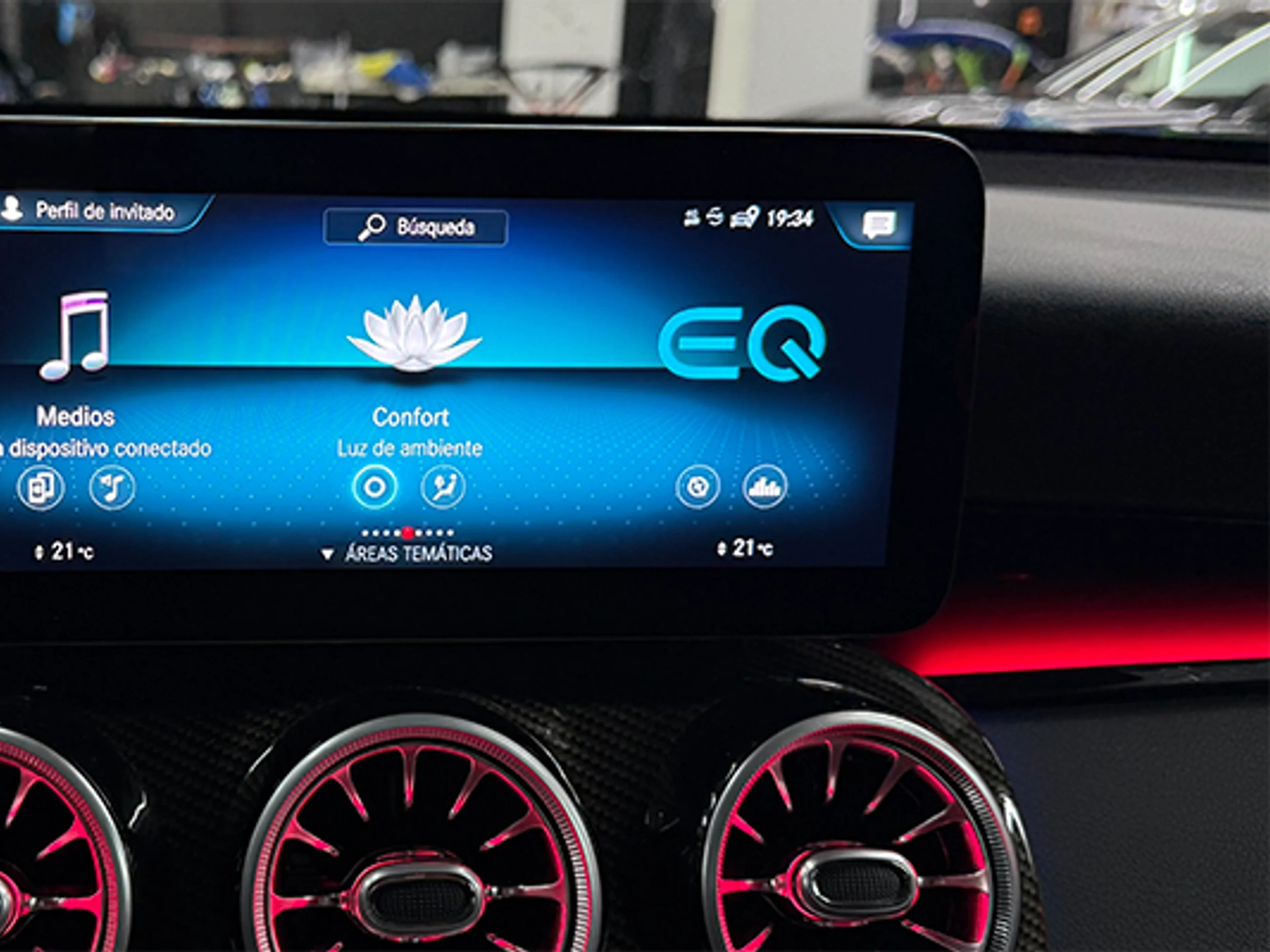 Pantalla integrada original 10,25” Mercedes-Benz