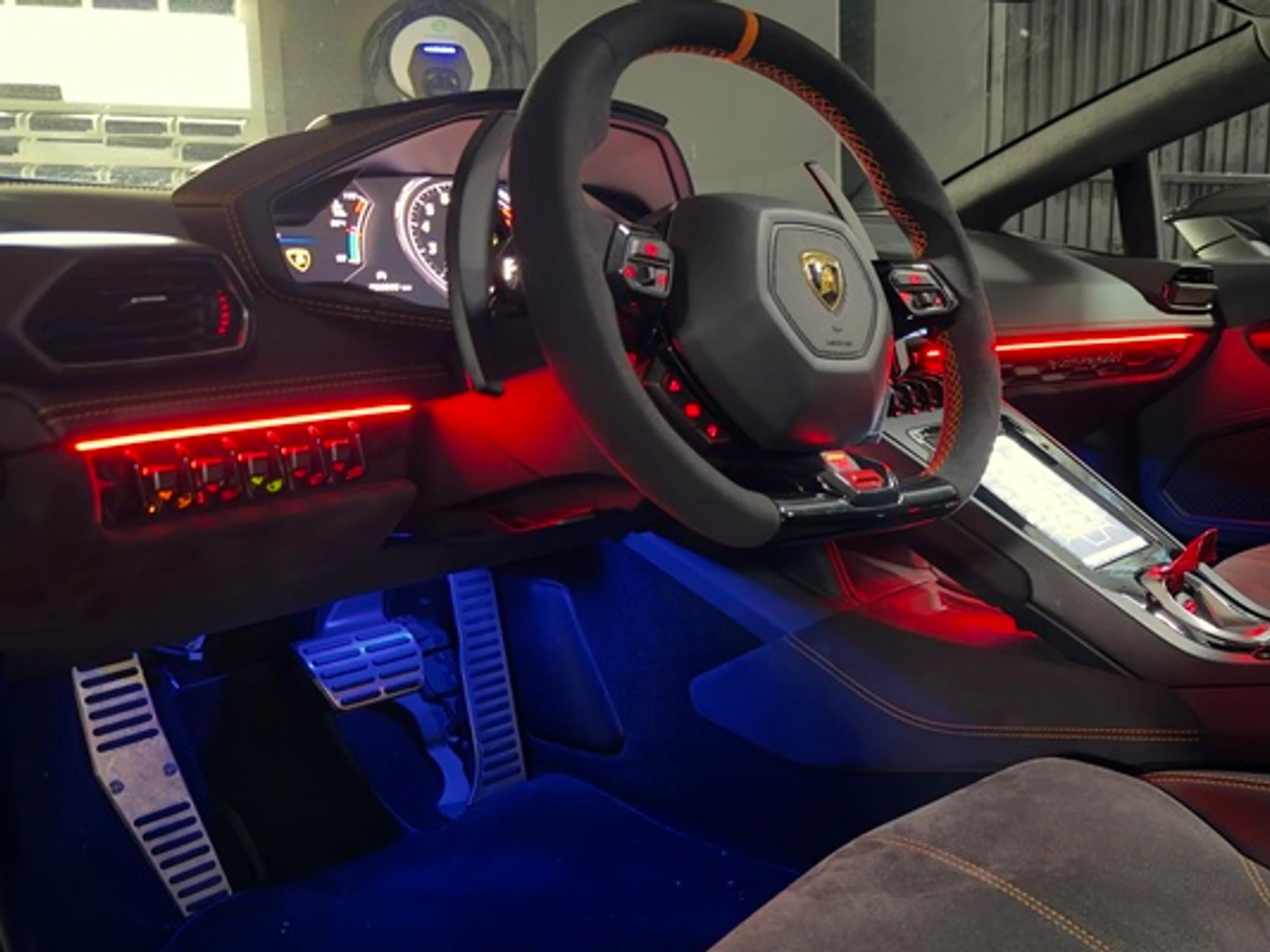 Iluminación Ambiental Lamborghini Huracán
