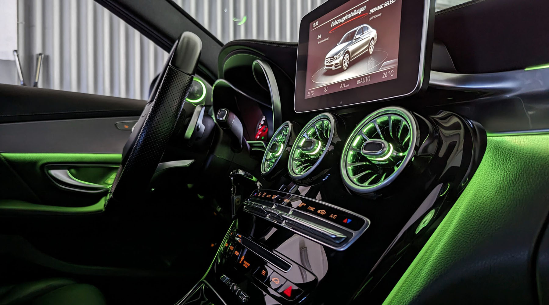 Iluminación Ambiental Mercedes-Benz Clase C (W205) - Imagen 11