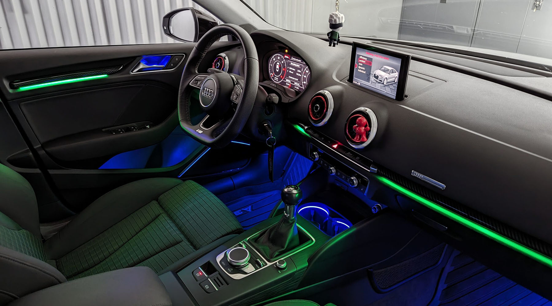 Iluminación Ambiental Audi A3  (8V) - Imagen 11