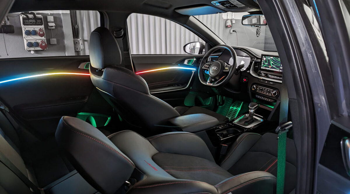 Iluminación Ambiental Kia Ceed​ - Imagen 8