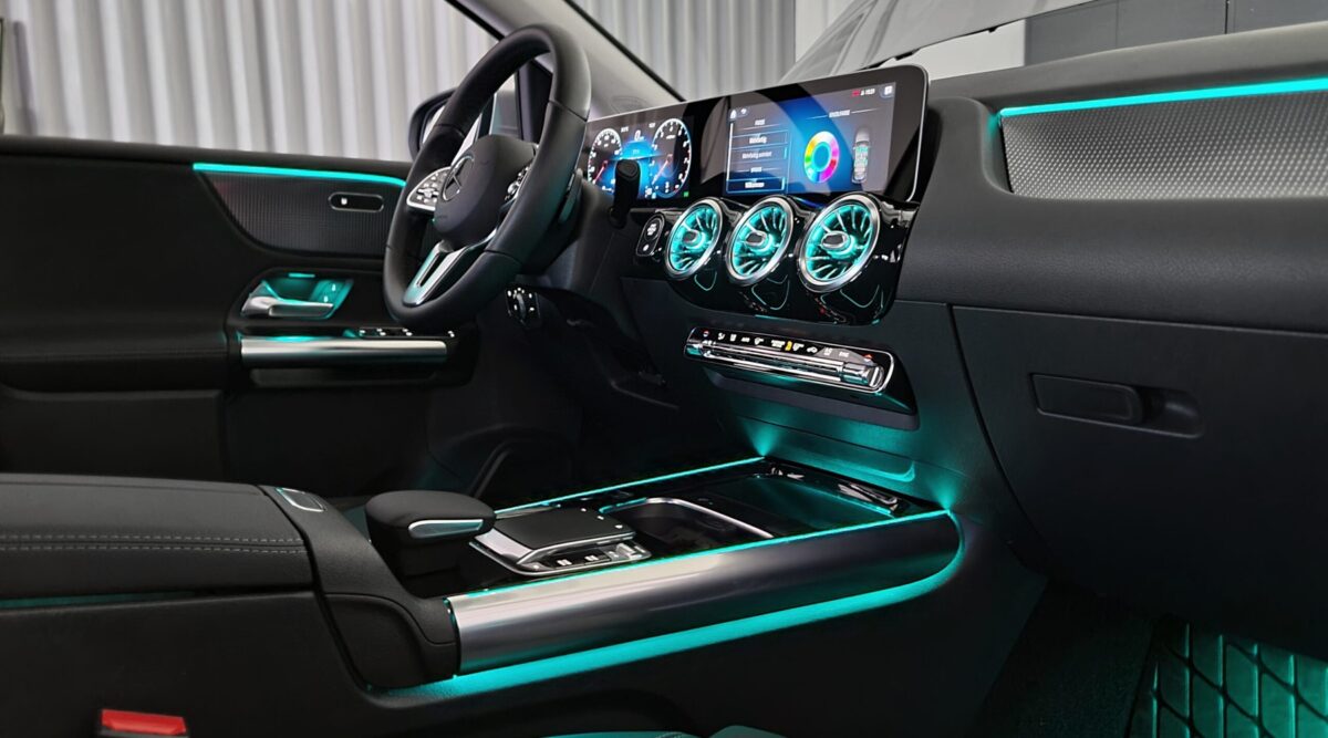 Iluminación Ambiental Mercedes-Benz GLA (2013-2020) - Imagen 9