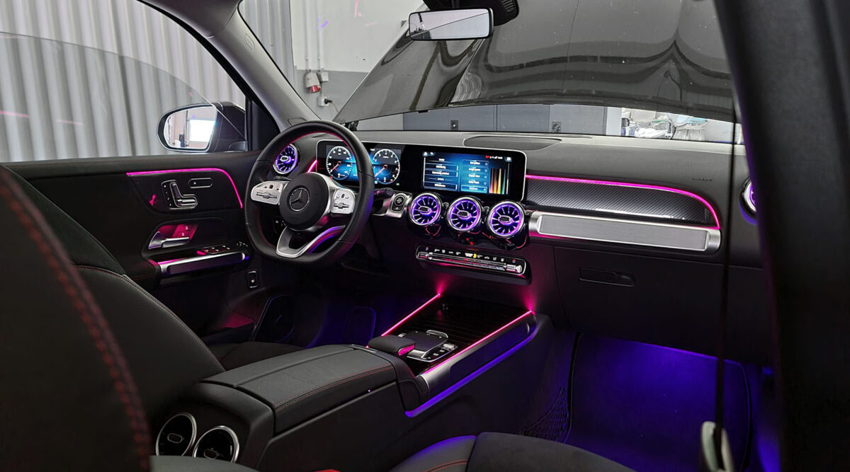 Iluminación Ambiental Mercedes-Benz GLB - Imagen 7