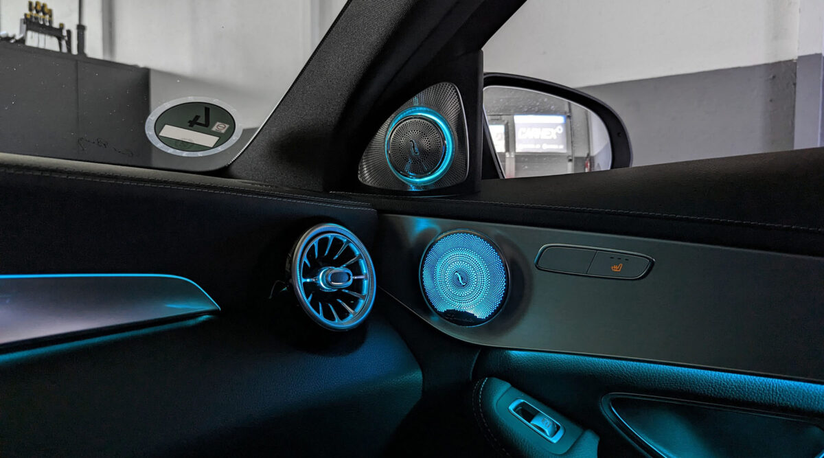 Iluminación Ambiental Mercedes-Benz Clase C (W205) - Imagen 15