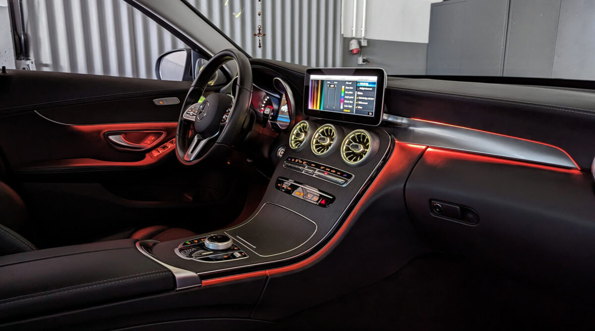 Iluminación Ambiental Mercedes-Benz Clase C (W205) - Imagen 16