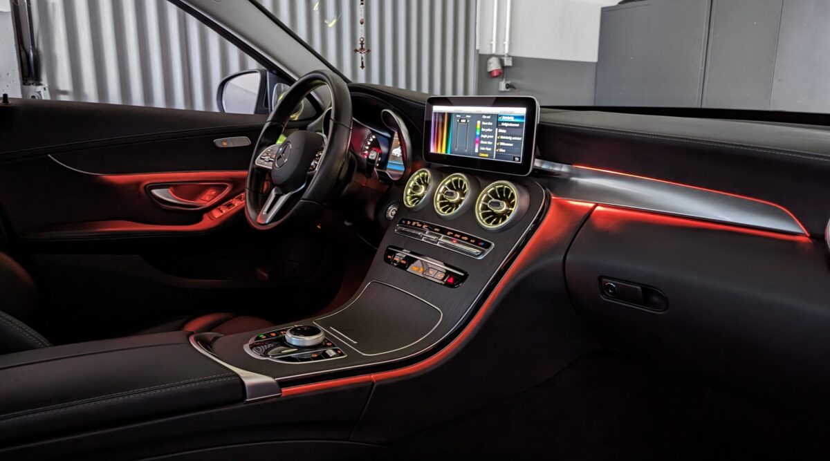 Iluminación Ambiental Mercedes-Benz GLC (2015-2022) - Imagen 9