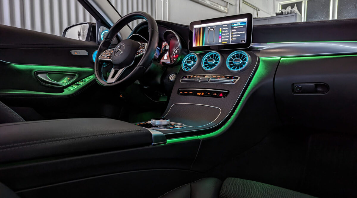Iluminación Ambiental Mercedes-Benz Clase C (W205) - Imagen 20