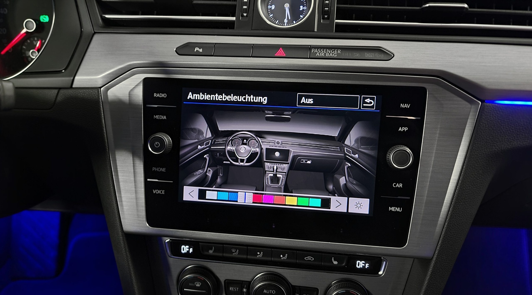 Iluminación Ambiental Volkswagen Taigo - Imagen 6