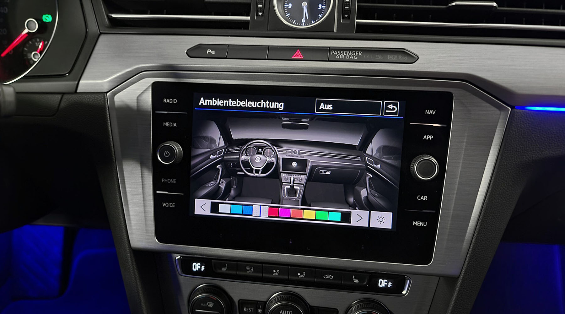 Iluminación Ambiental Volkswagen Tiguan (BW2) - Imagen 10